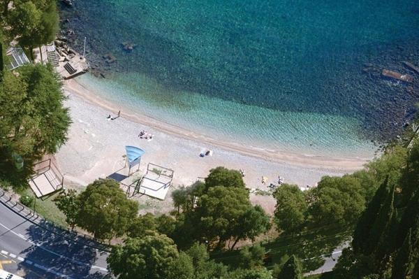 Ferienwohnung Mit Pool Kroatien Mit Meerblick Und Pool Lovran Bagian luar foto