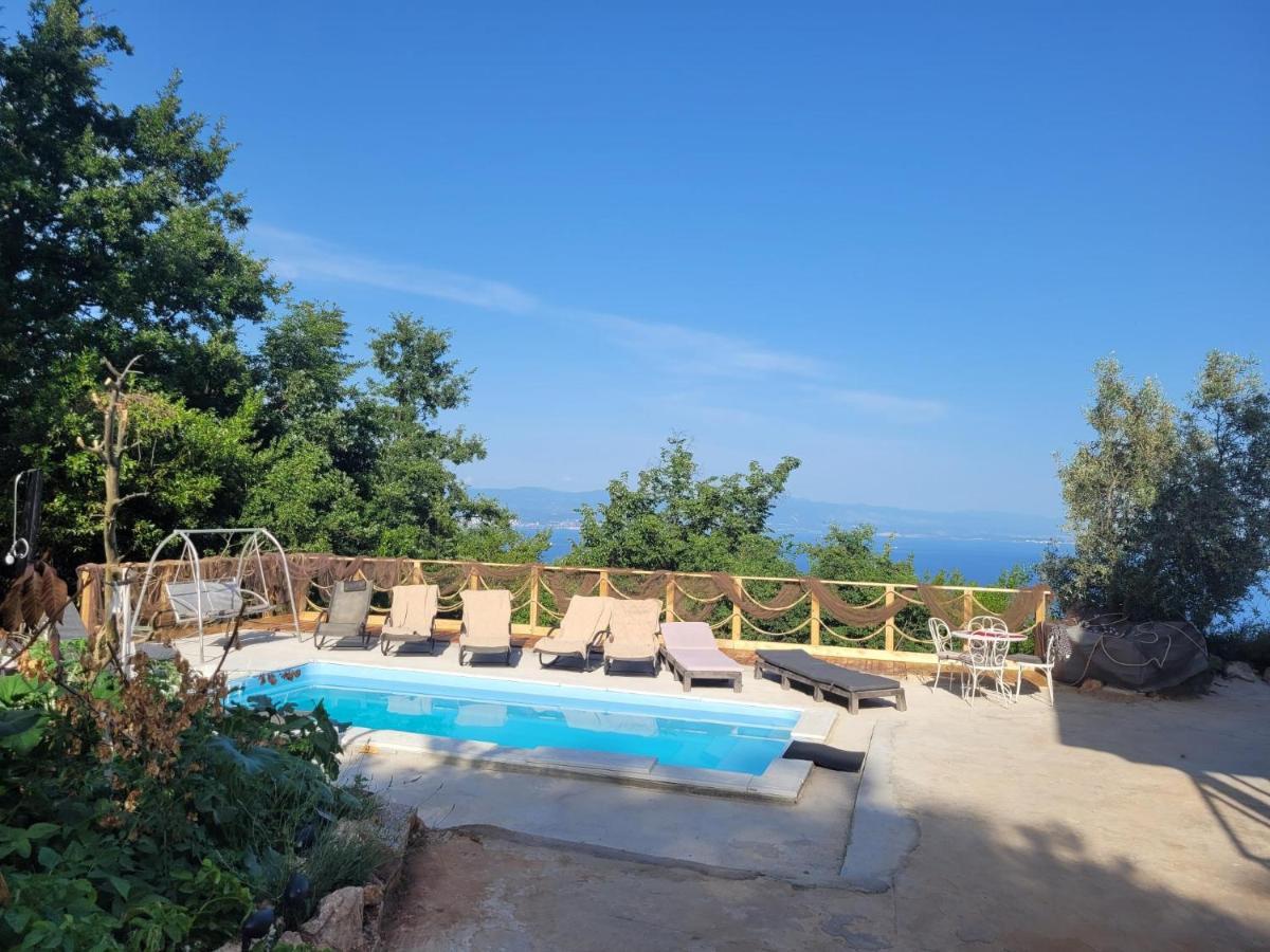 Ferienwohnung Mit Pool Kroatien Mit Meerblick Und Pool Lovran Bagian luar foto